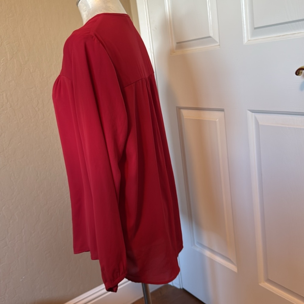Veronicam Women’s Vneck Blouse Long Sleeves Size L - Picture 3 of 10